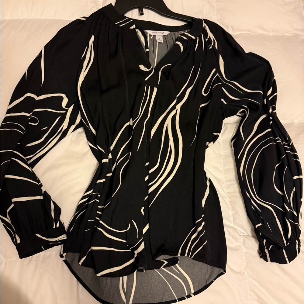 Nine West Black and White Asymmetrical Fitted Blouse